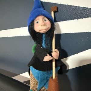 Magico bruja buena… limpia, mal energía… clean bad energies…